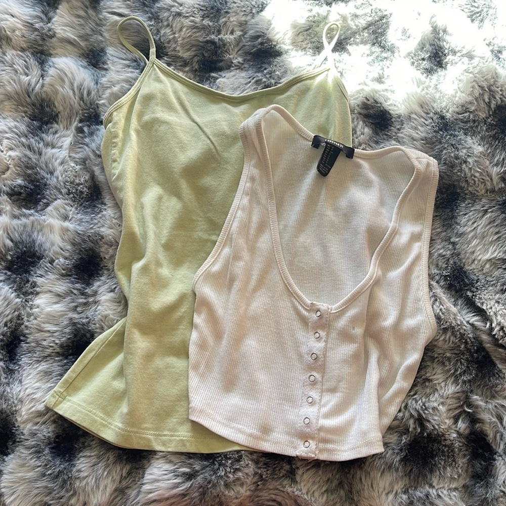 Too small forever 21 tank tops